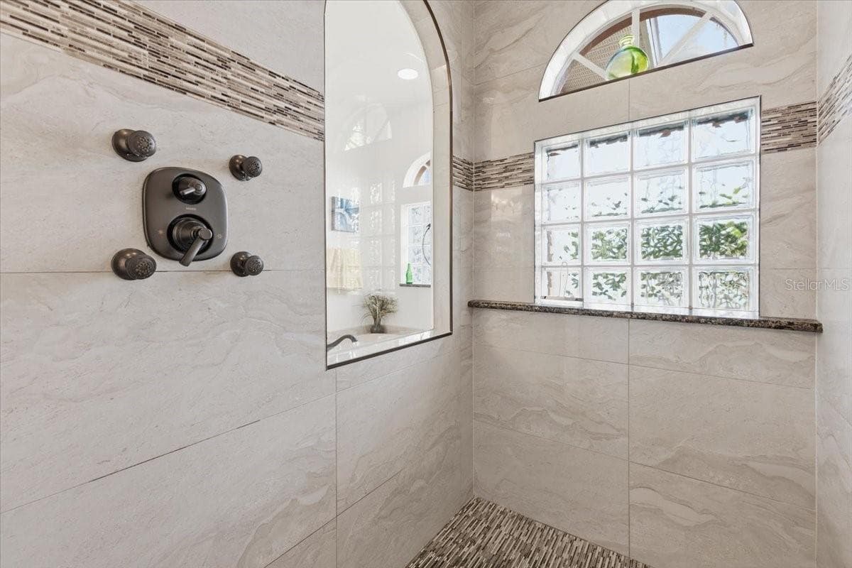 Single Family Residence at 185 ROTONDA BLVD E, ROTONDA WEST, photo 37 of 76