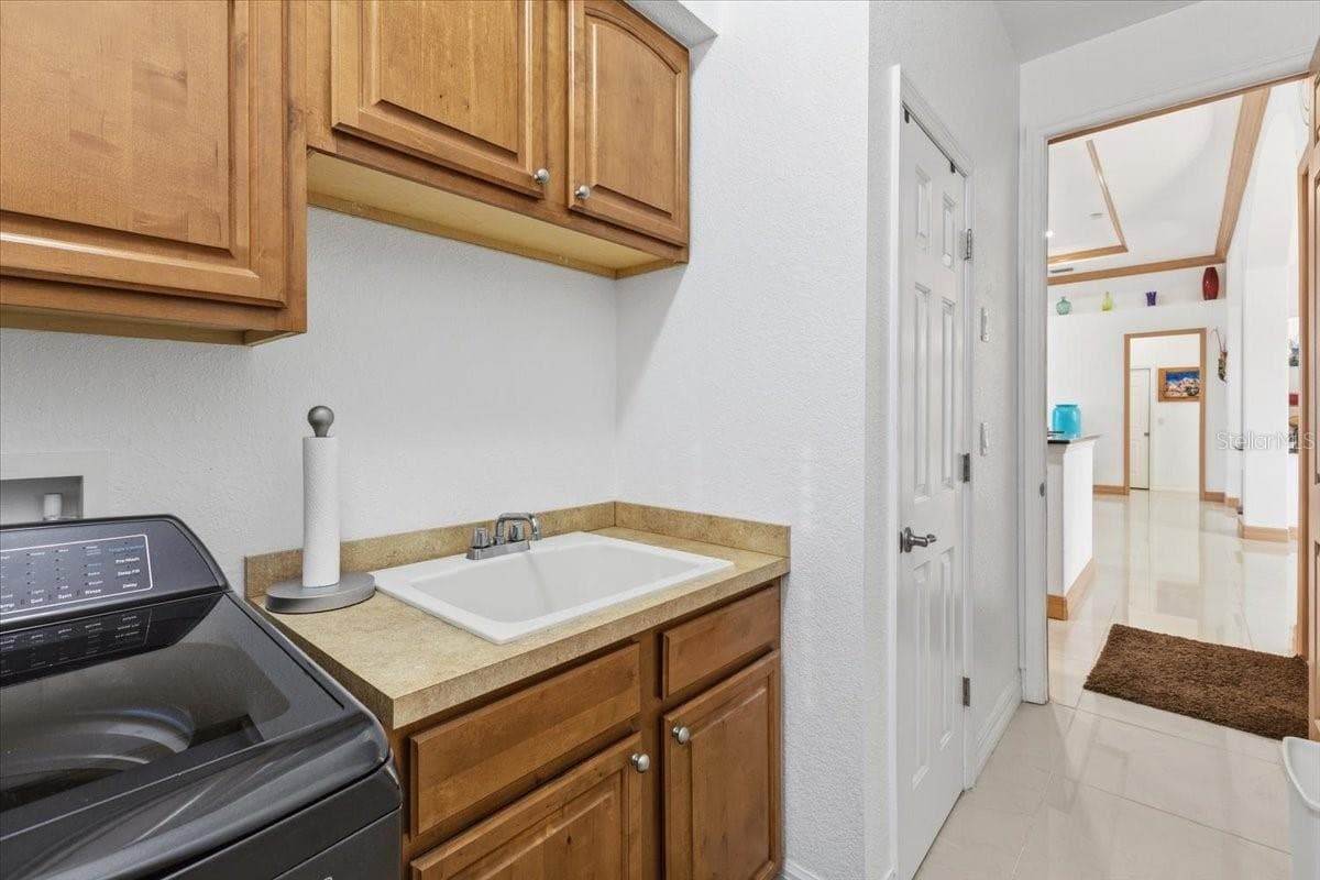 Single Family Residence at 185 ROTONDA BLVD E, ROTONDA WEST, photo 51 of 76