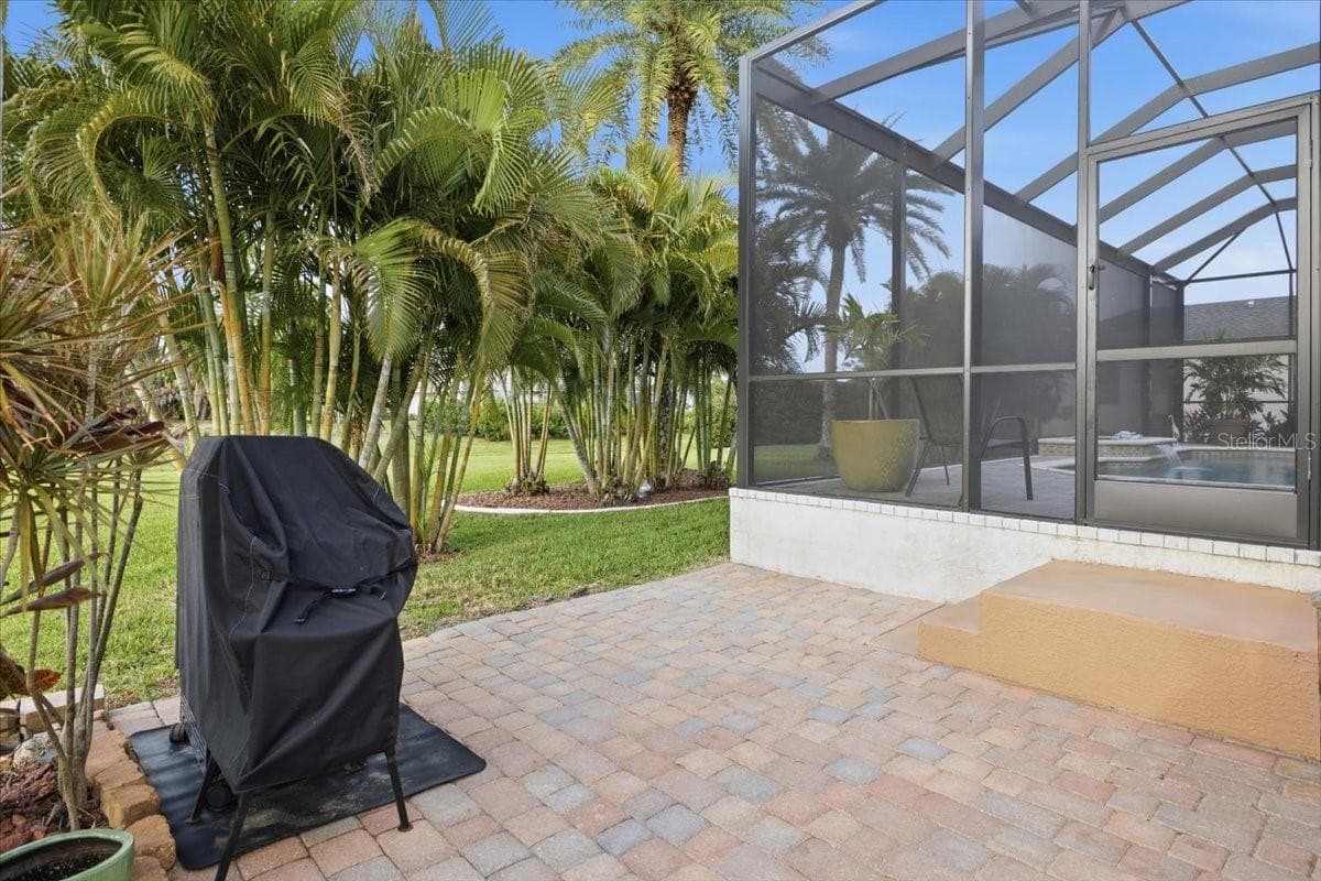 Single Family Residence at 185 ROTONDA BLVD E, ROTONDA WEST, photo 59 of 76
