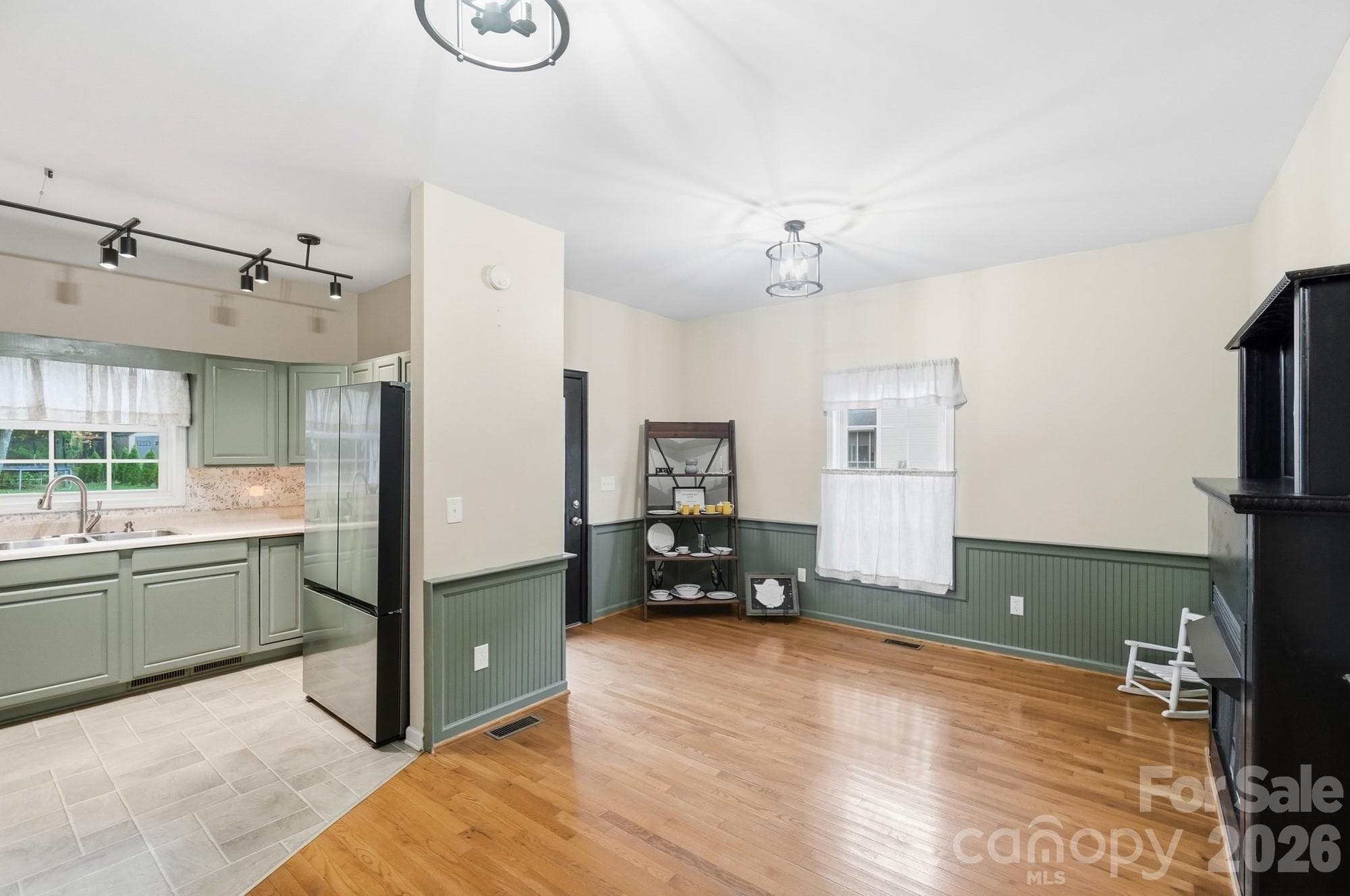 Single Family Residence at 2070 Smith Ford Road, Hickory Grove, photo 13 of 48