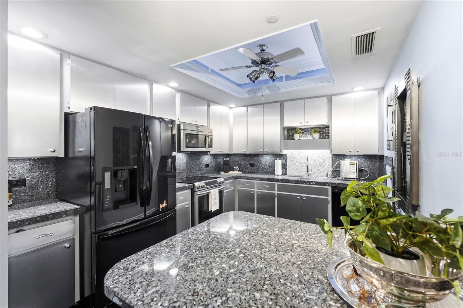 Condominium at 1 BEACH DR SE #2712, ST PETERSBURG, photo 20 of 53
