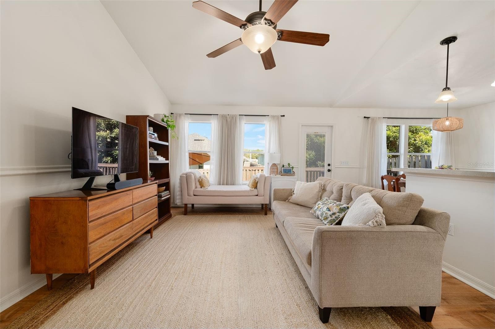 Single Family Residence at 16010 NW 122ND LN, ALACHUA, photo 6 of 27