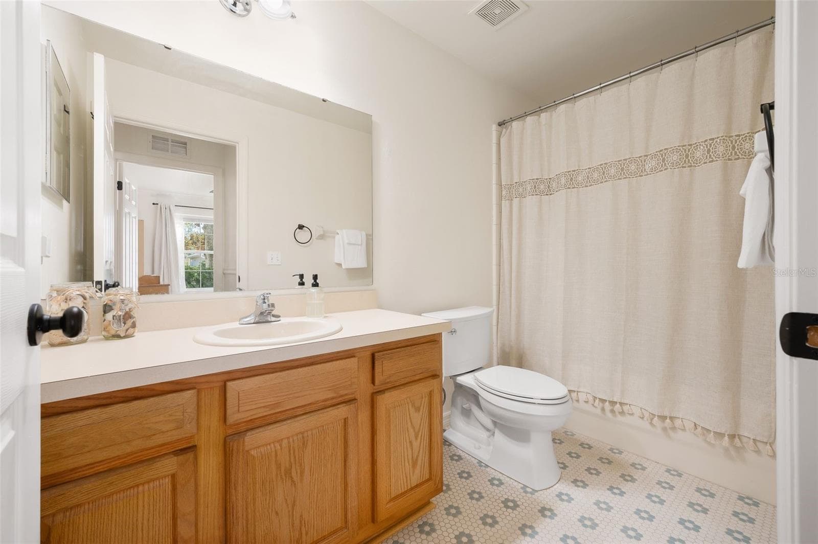 Single Family Residence at 16010 NW 122ND LN, ALACHUA, photo 17 of 27