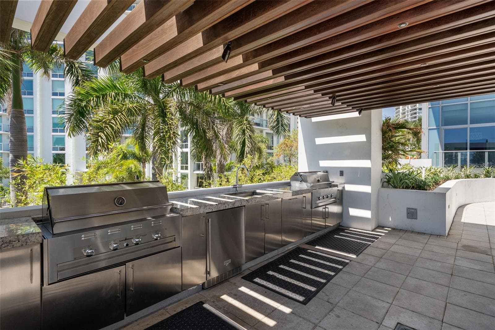 Condominium at 1155 N GULFSTREAM AVE #802, SARASOTA, photo 61 of 88