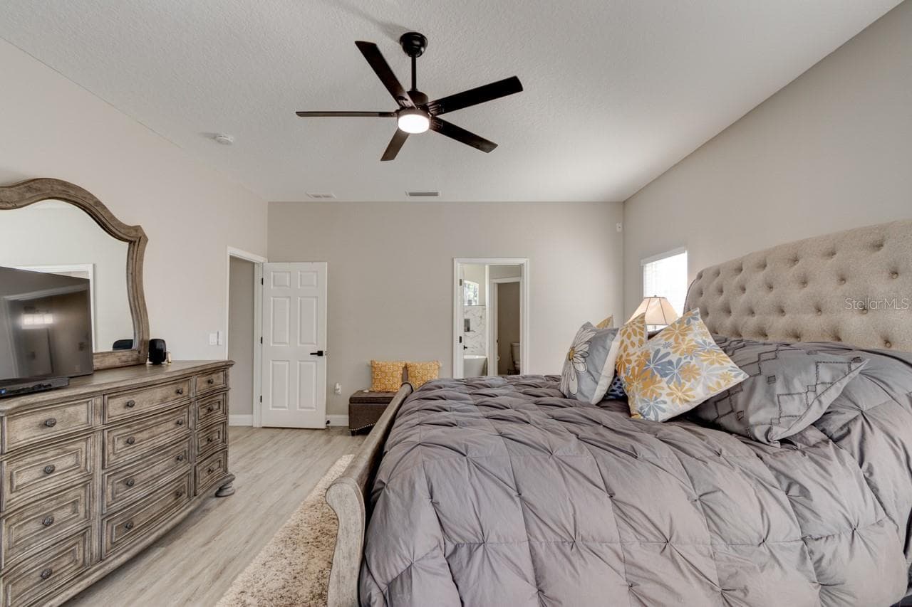 Master Bedroom - 37 WOODLYN LN, PALM COAST