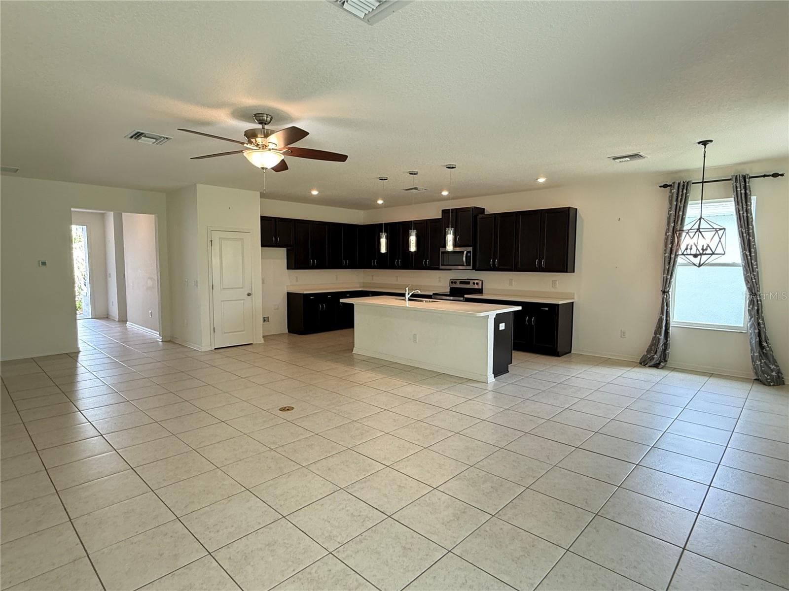 Single Family Residence at 13933 NESBIT CT, HUDSON, photo 12 of 33