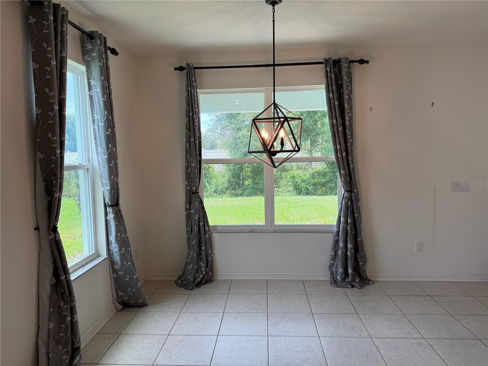 Single Family Residence at 13933 NESBIT CT, HUDSON, photo 15 of 33