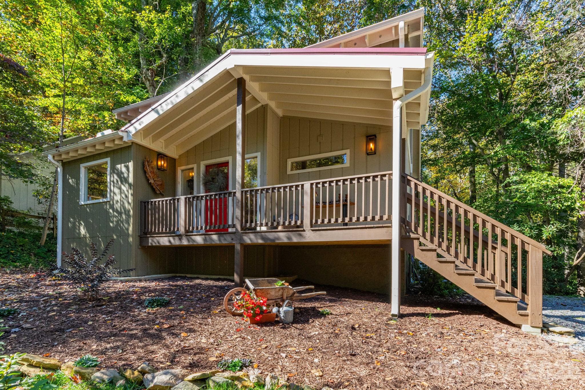 85 Susan Drive