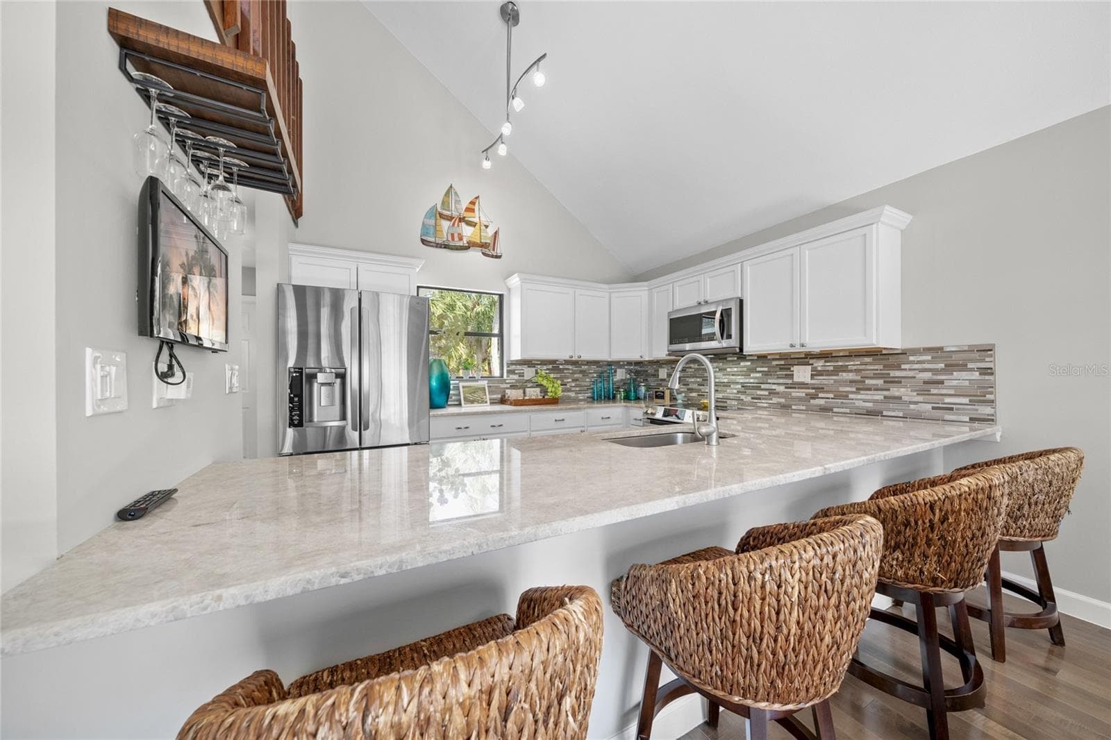 Single Family Residence at 1256 RIEGELS LANDING DR, SARASOTA, photo 5 of 40