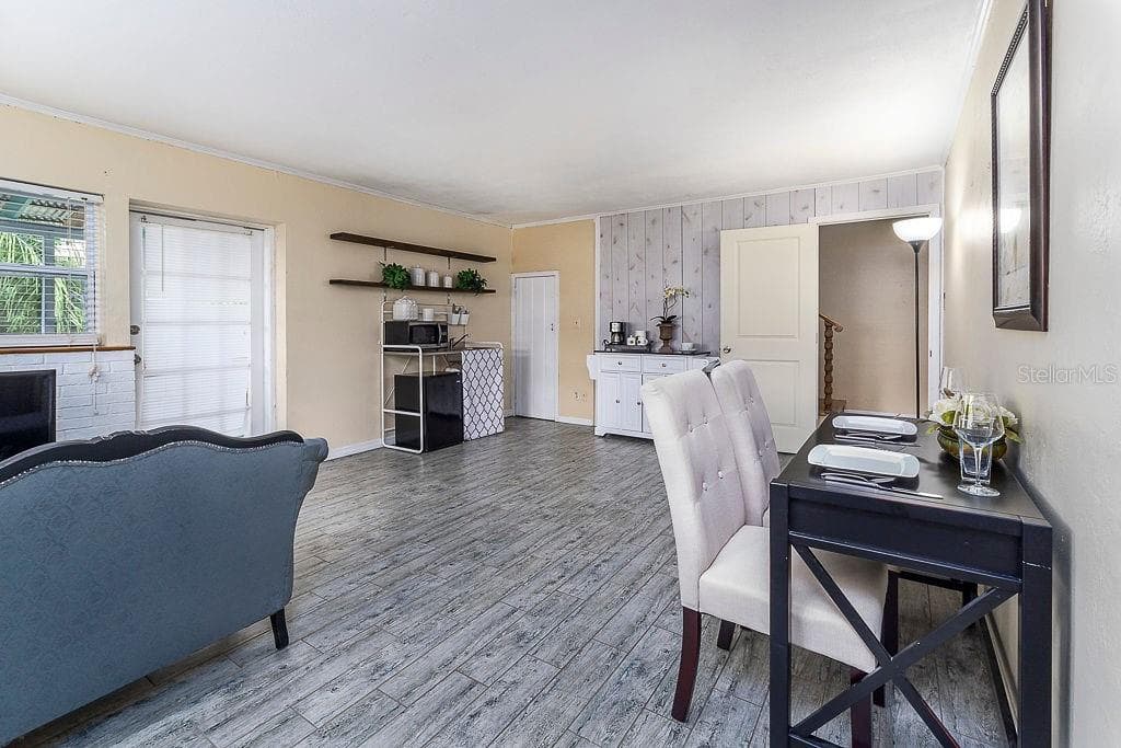 Single Family Residence at 11 S UNIVERSITY CIR, DELAND, photo 17 of 25