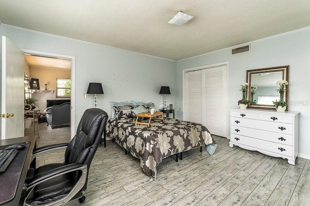 Single Family Residence at 11 S UNIVERSITY CIR, DELAND, photo 19 of 25