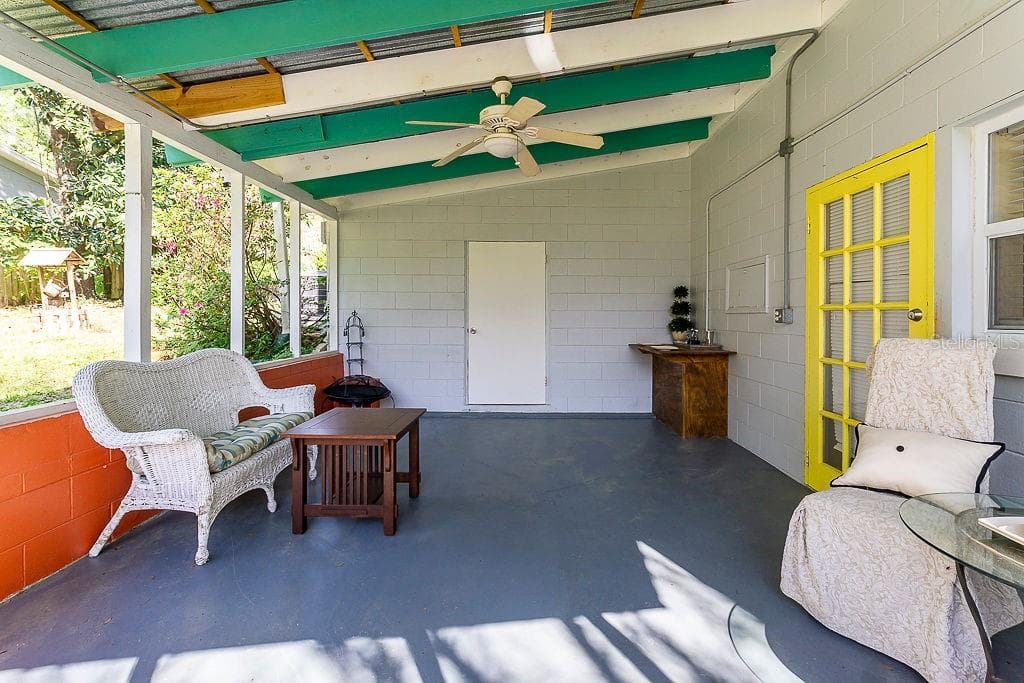 Single Family Residence at 11 S UNIVERSITY CIR, DELAND, photo 23 of 25