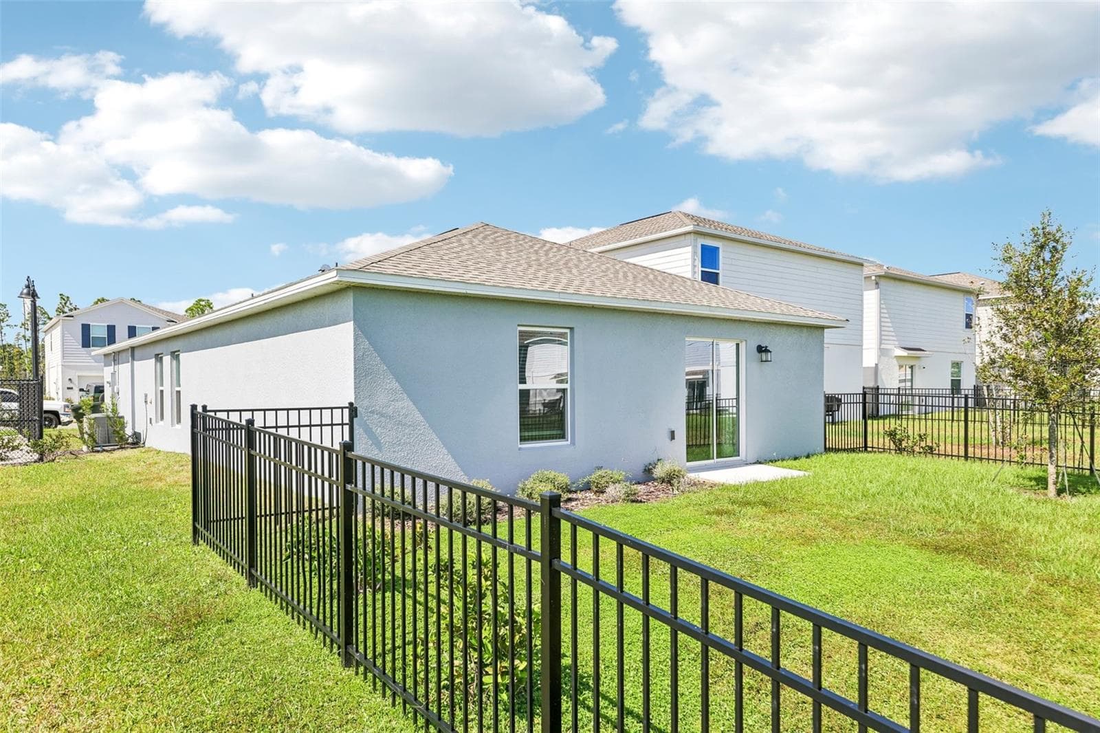 Single Family Residence at 1172 BELLE ISLE LN, DAYTONA BEACH, photo 22 of 25