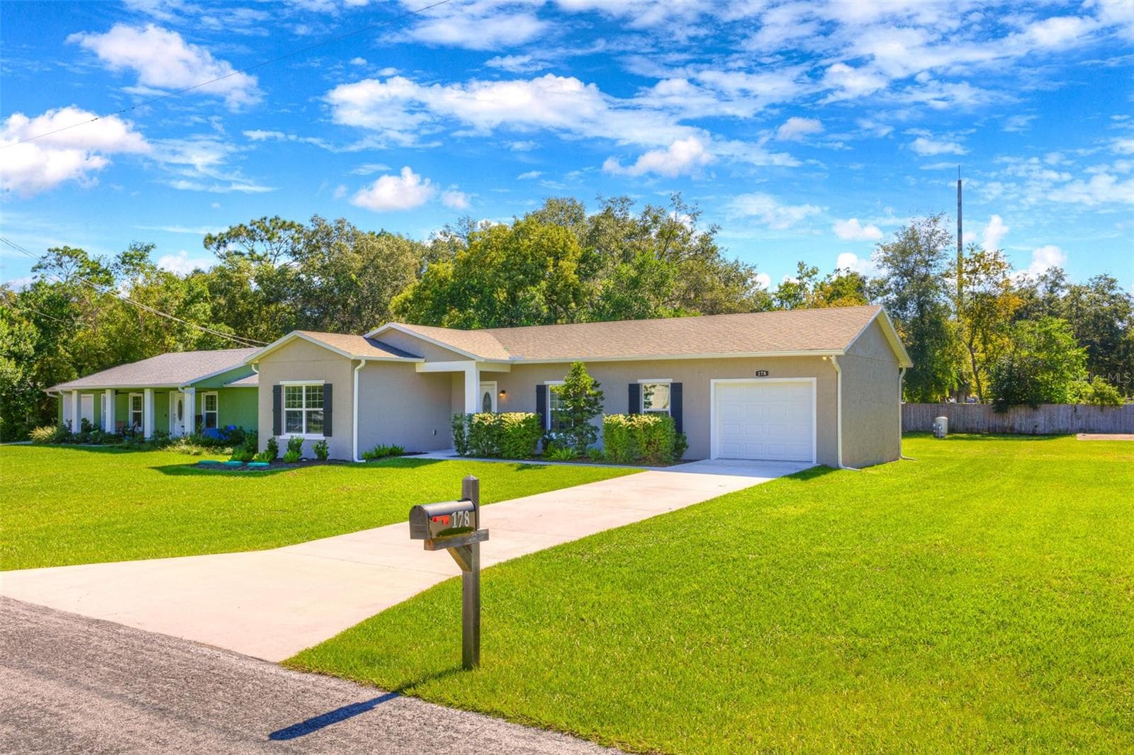 Single Family Residence at 178 DOVER LN, DELAND, photo 2 of 44