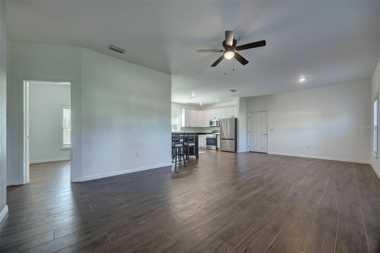 Single Family Residence at 178 DOVER LN, DELAND, photo 6 of 44