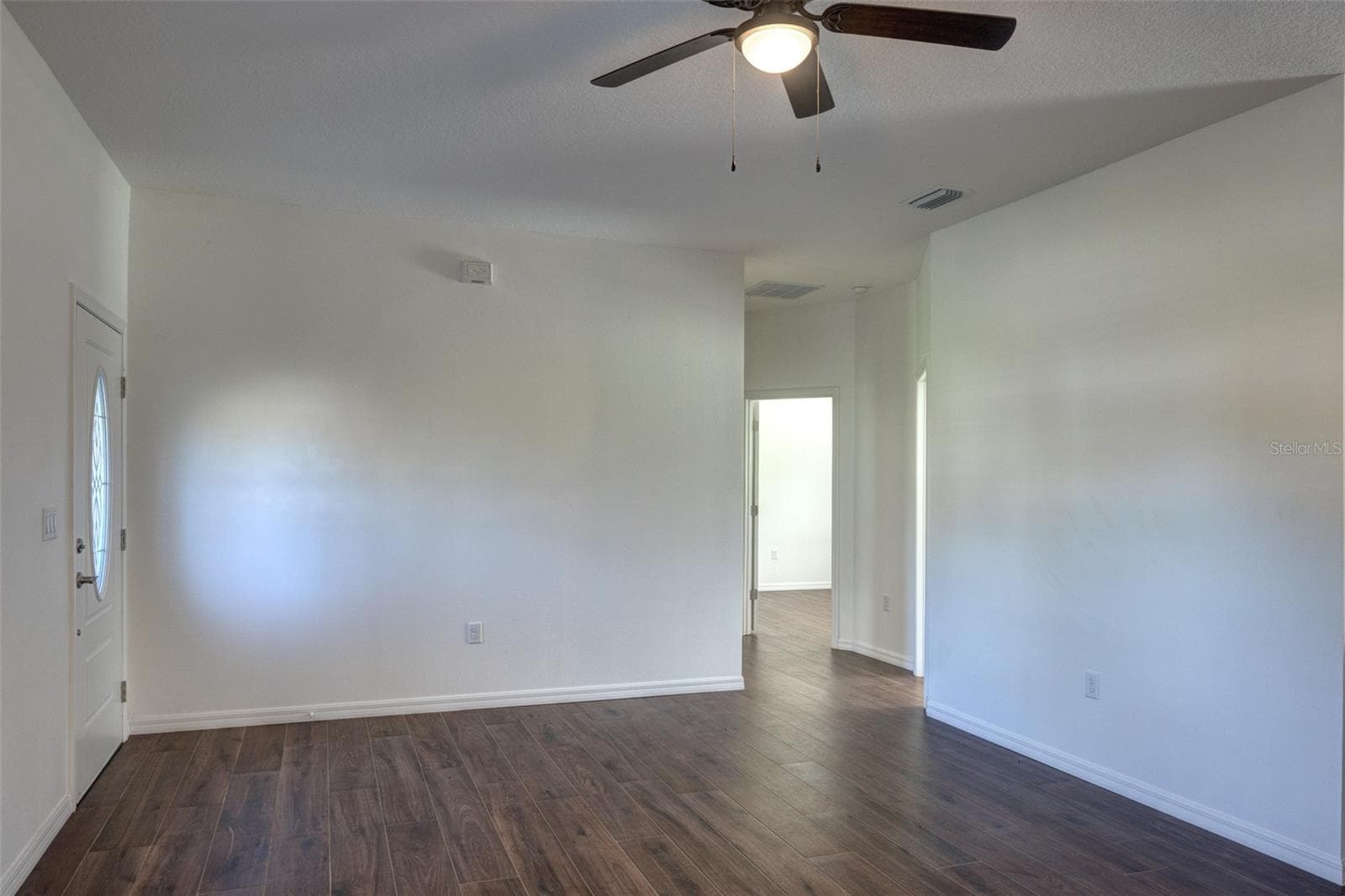 Single Family Residence at 178 DOVER LN, DELAND, photo 12 of 44