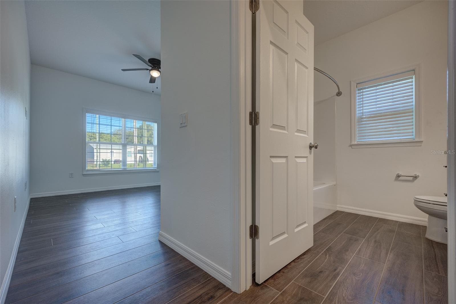 Single Family Residence at 178 DOVER LN, DELAND, photo 14 of 44