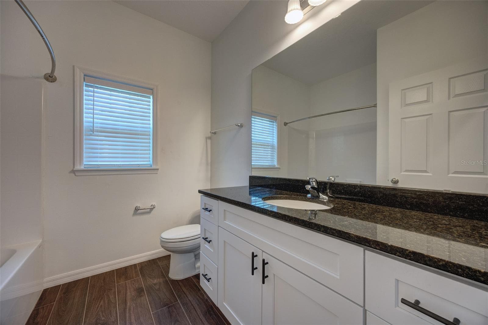 Single Family Residence at 178 DOVER LN, DELAND, photo 19 of 44