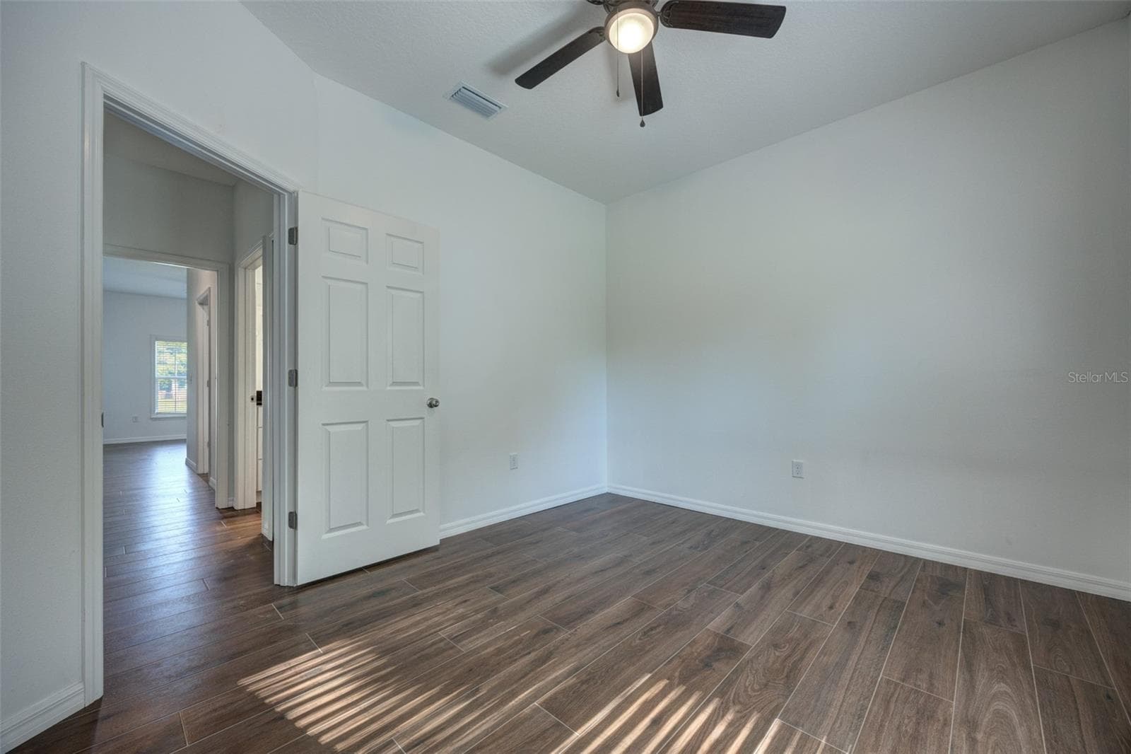 Single Family Residence at 178 DOVER LN, DELAND, photo 22 of 44