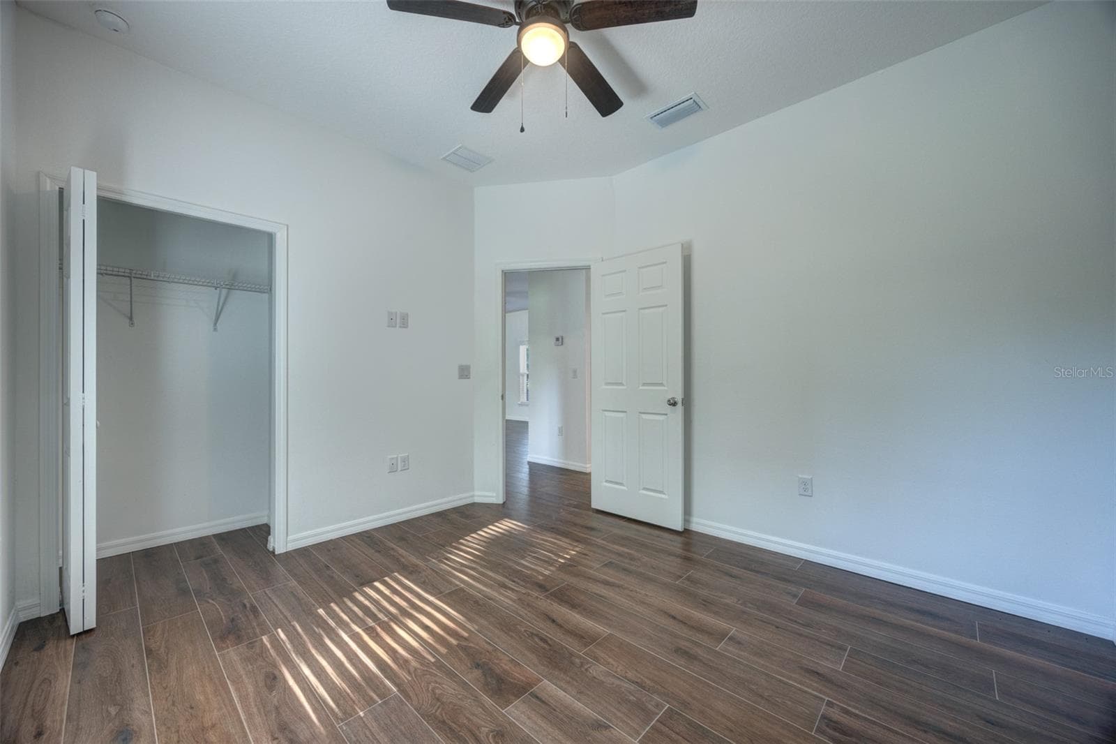 Single Family Residence at 178 DOVER LN, DELAND, photo 24 of 44