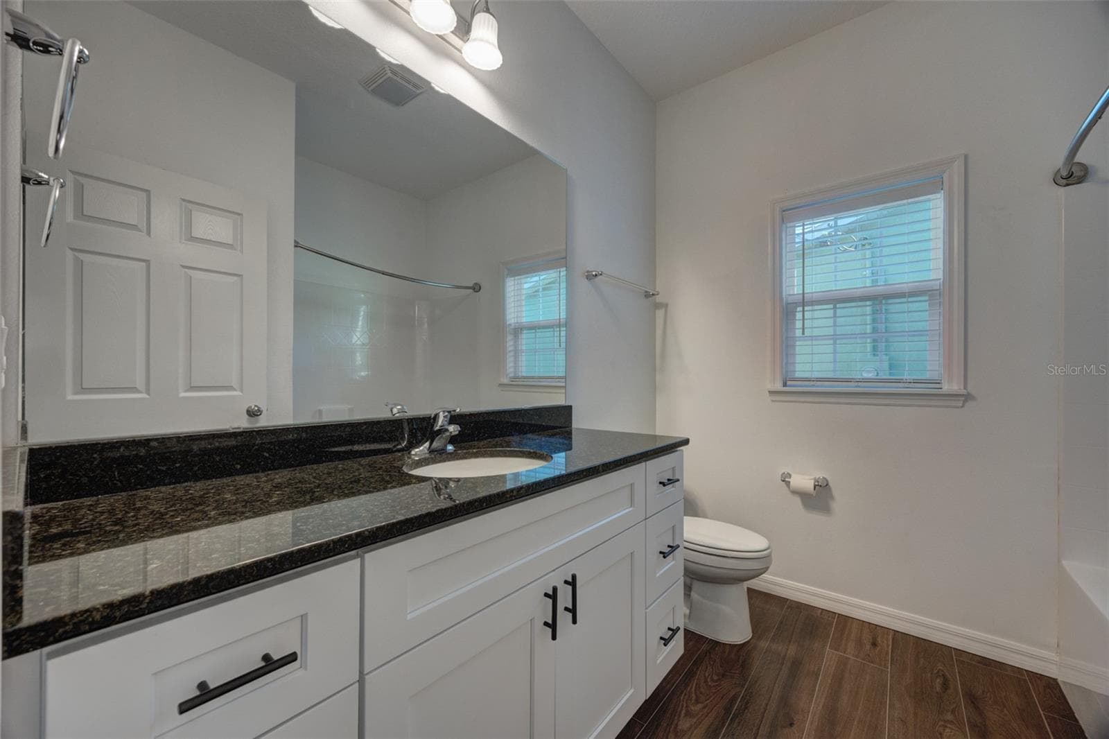 Single Family Residence at 178 DOVER LN, DELAND, photo 26 of 44
