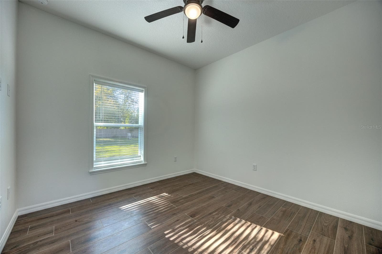Single Family Residence at 178 DOVER LN, DELAND, photo 29 of 44