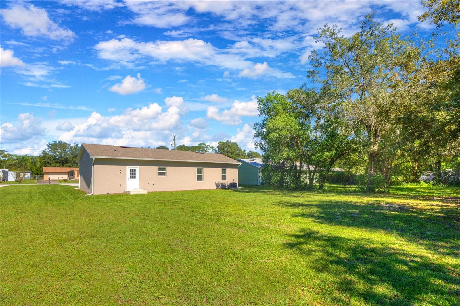 Single Family Residence at 178 DOVER LN, DELAND, photo 41 of 44