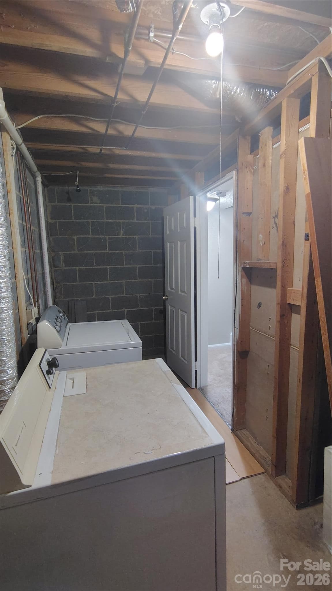 Laundry Room Storage - 9624 Vinca Circle, Charlotte