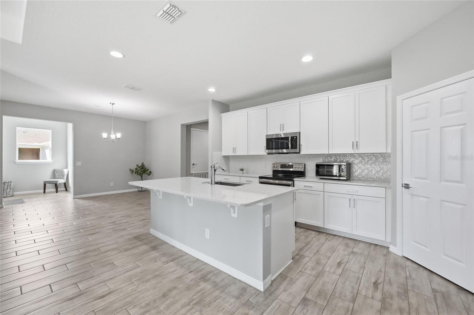 Single Family Residence at 2560 GRASMERE VIEW PKWY S, KISSIMMEE, photo 9 of 48