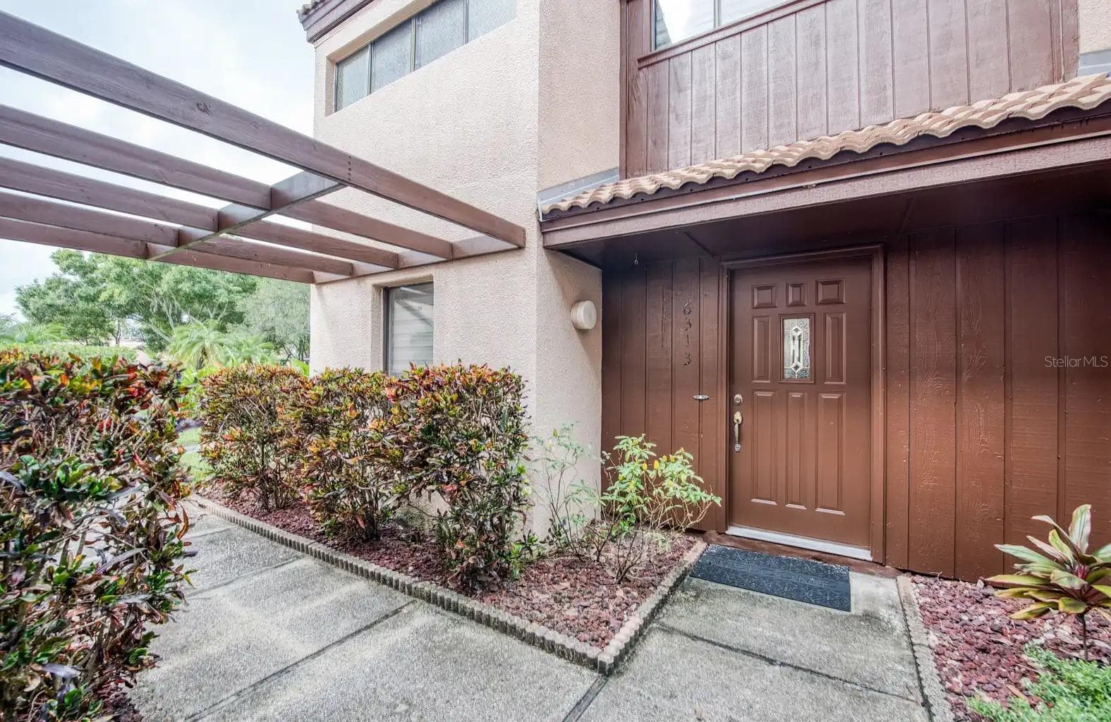 Condominium at 6313 PELICAN CREEK XING #-, ST PETERSBURG, photo 2 of 49