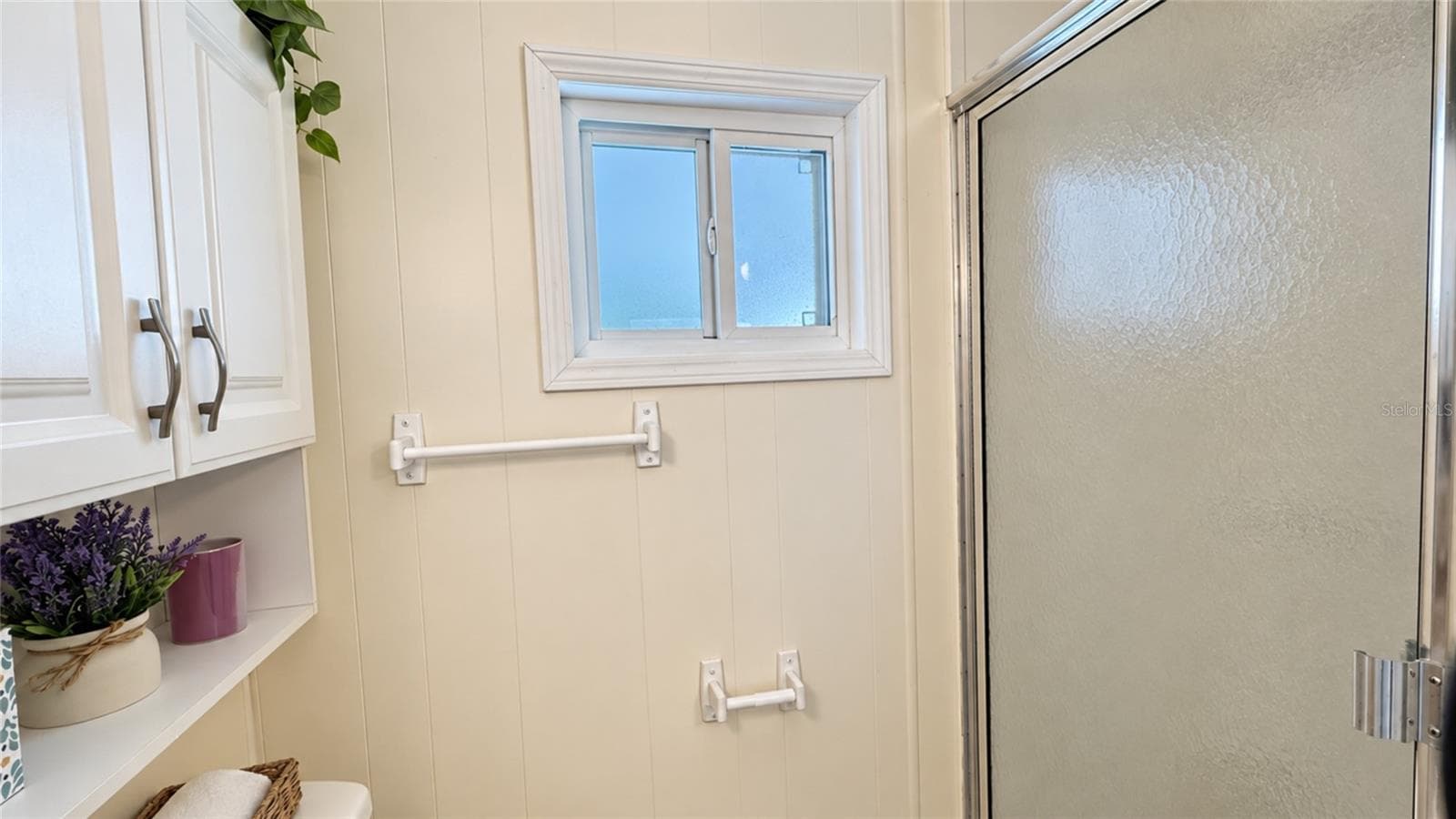 Guest Bathroom - 503 ALJO PL, NORTH PORT