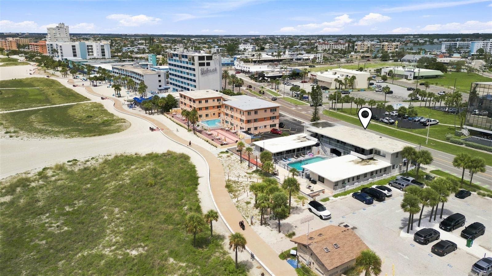 Hotel/Motel at 10450 GULF BLVD, TREASURE ISLAND, photo 2 of 35