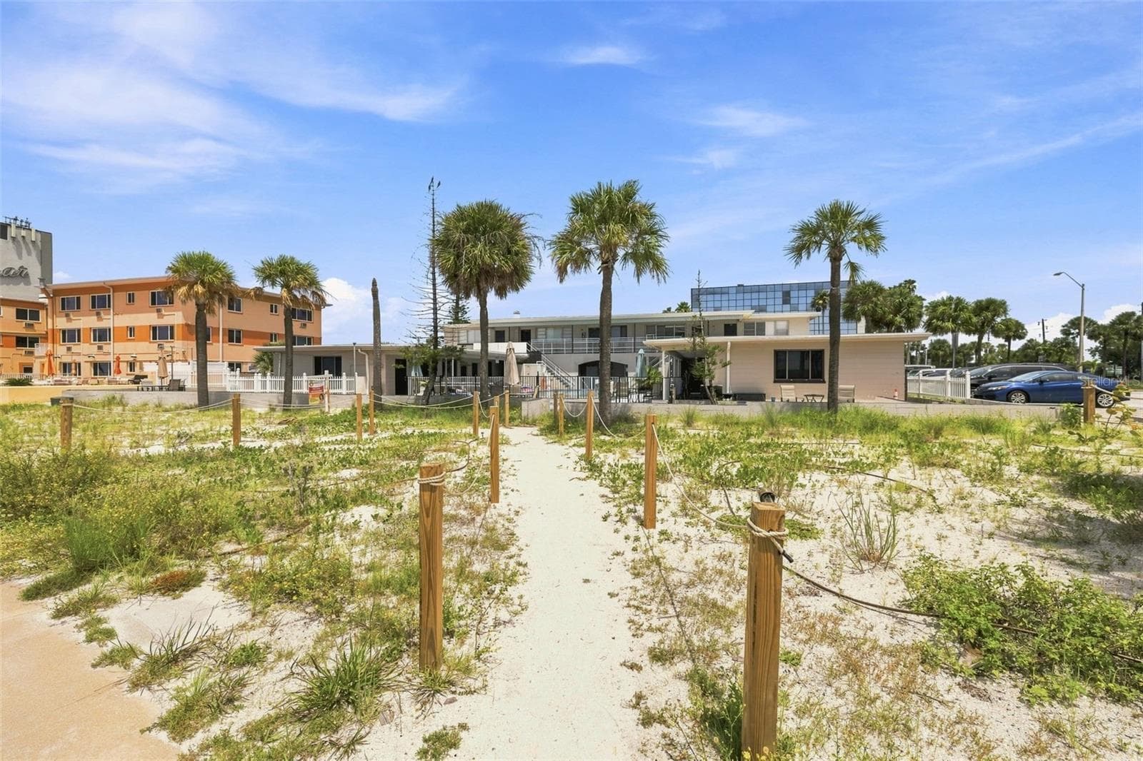 Hotel/Motel at 10450 GULF BLVD, TREASURE ISLAND, photo 4 of 35