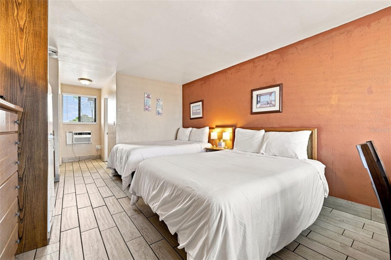 Hotel/Motel at 10450 GULF BLVD, TREASURE ISLAND, photo 28 of 35