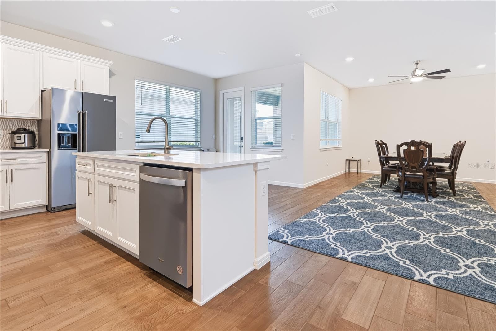 Single Family Residence at 14250 LANIKAI BEACH DR, ORLANDO, photo 5 of 42