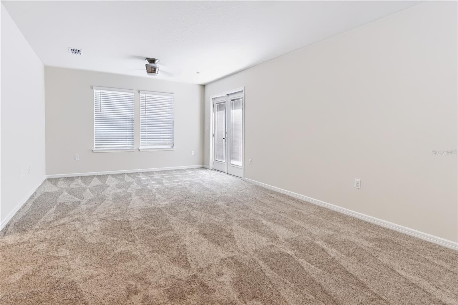 Single Family Residence at 14250 LANIKAI BEACH DR, ORLANDO, photo 18 of 42