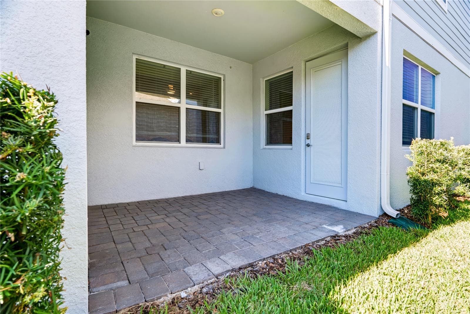 Single Family Residence at 14250 LANIKAI BEACH DR, ORLANDO, photo 32 of 42