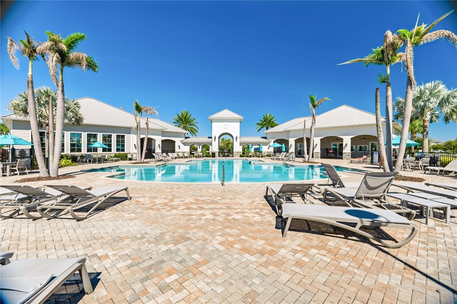 Single Family Residence at 14250 LANIKAI BEACH DR, ORLANDO, photo 35 of 42