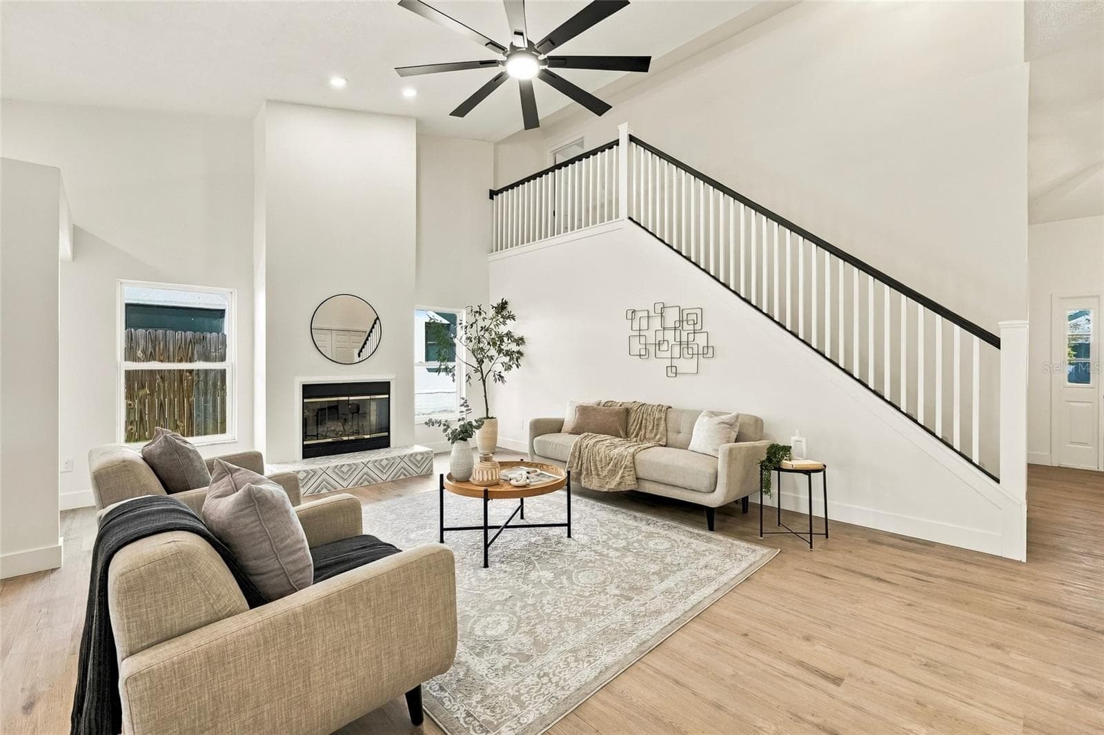 Single Family Residence at 11216 SHADYBROOK DR, TAMPA, photo 5 of 25