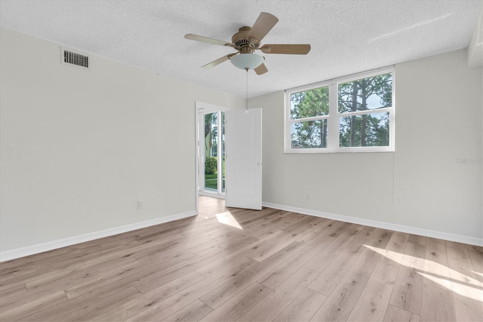 Condominium at 4885 1ST ST NE #106, ST PETERSBURG, photo 31 of 42