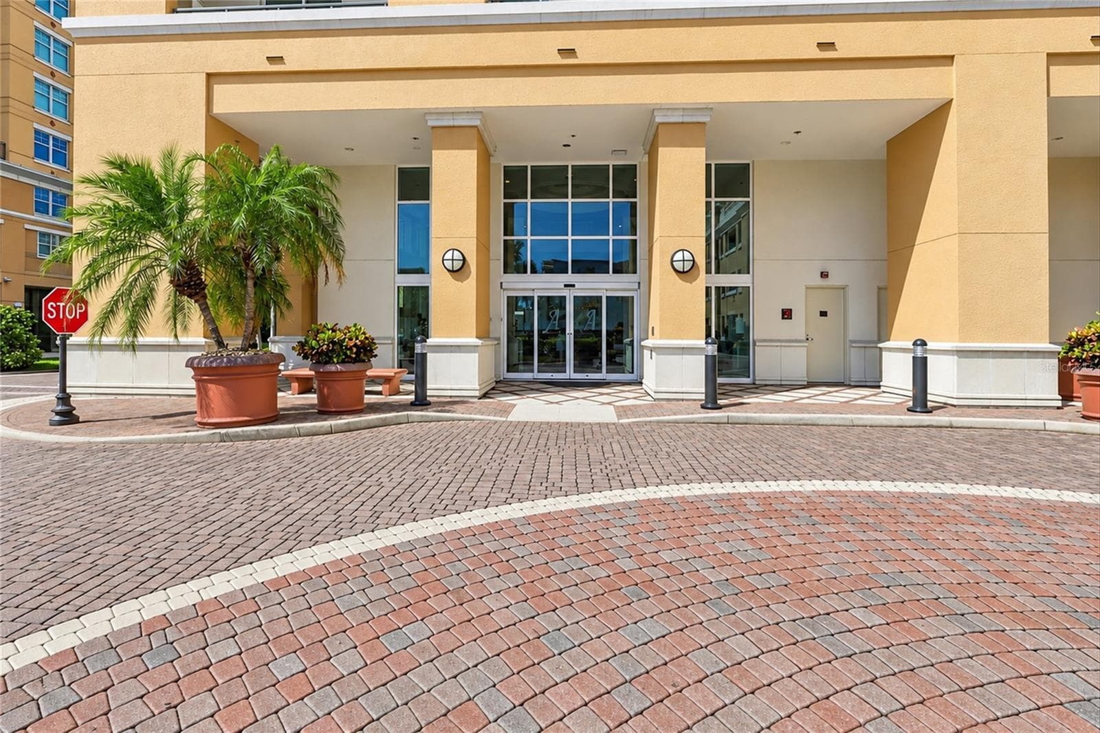 Condominium at 800 N TAMIAMI TRL #608, SARASOTA, photo 6 of 36