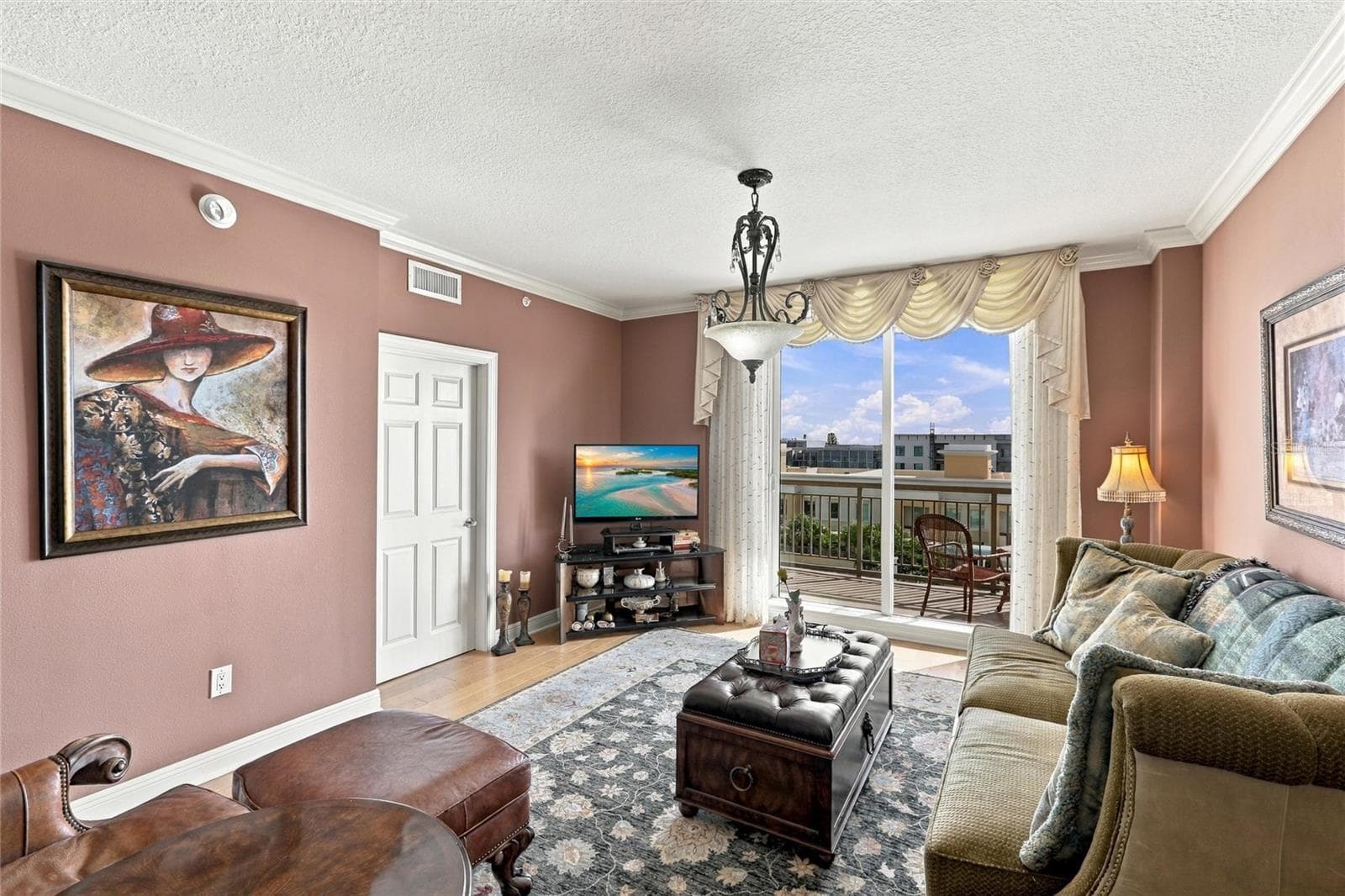 Condominium at 800 N TAMIAMI TRL #608, SARASOTA, photo 11 of 36