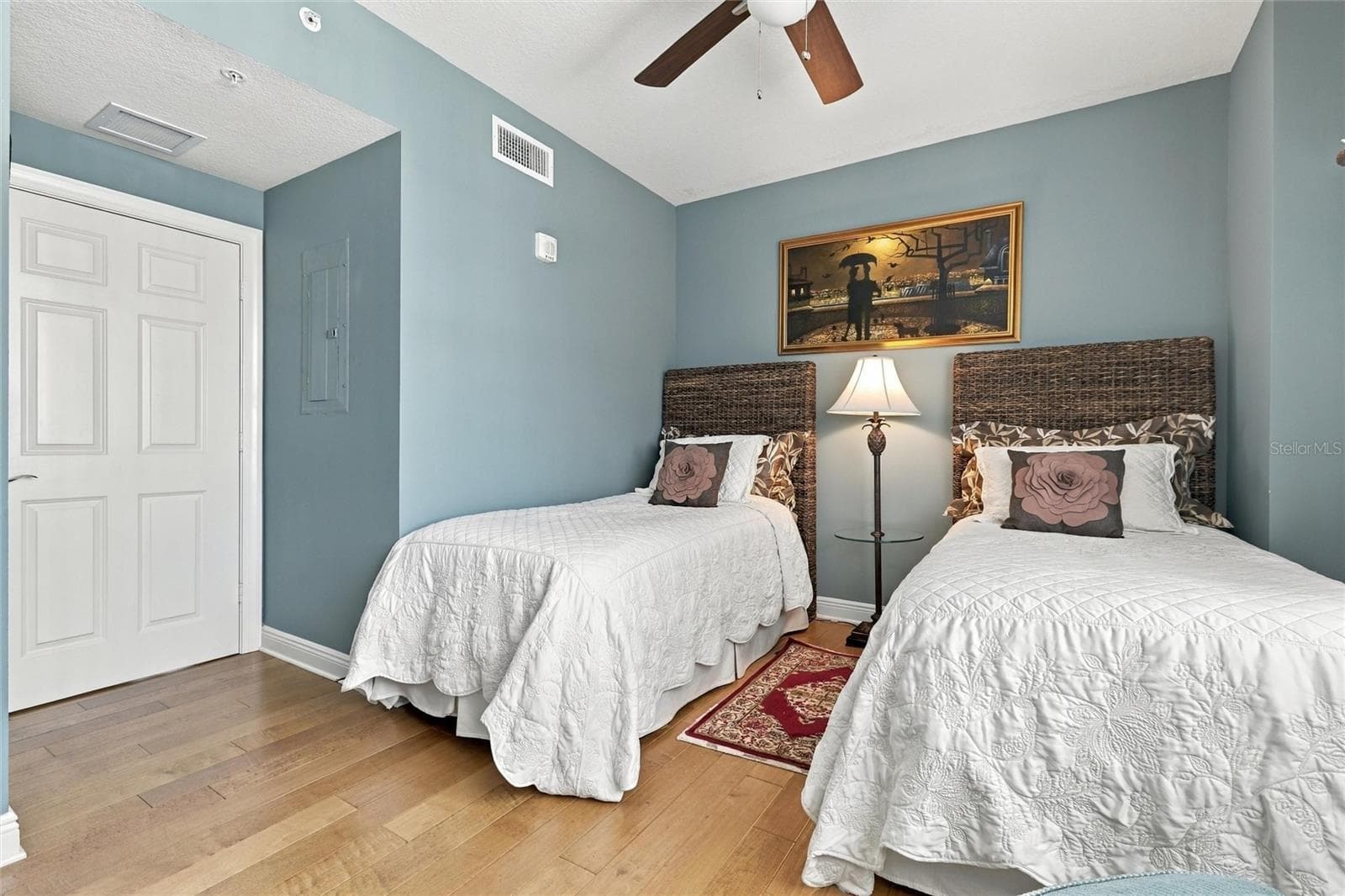 Condominium at 800 N TAMIAMI TRL #608, SARASOTA, photo 23 of 36