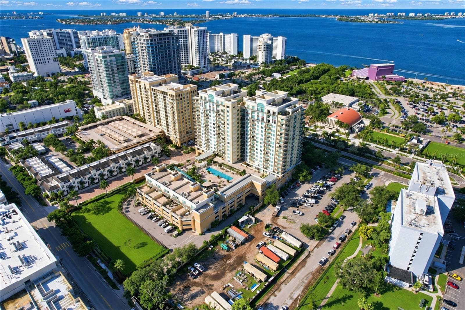 Condominium at 800 N TAMIAMI TRL #608, SARASOTA, photo 32 of 36