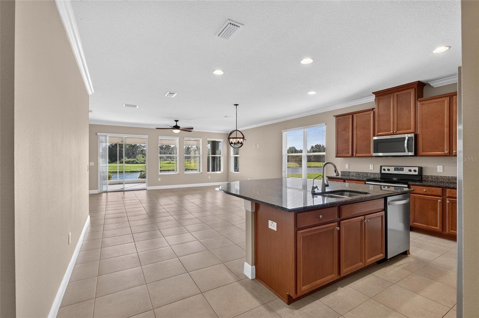 Single Family Residence at 13328 PALMERA VISTA DR, RIVERVIEW, photo 14 of 55