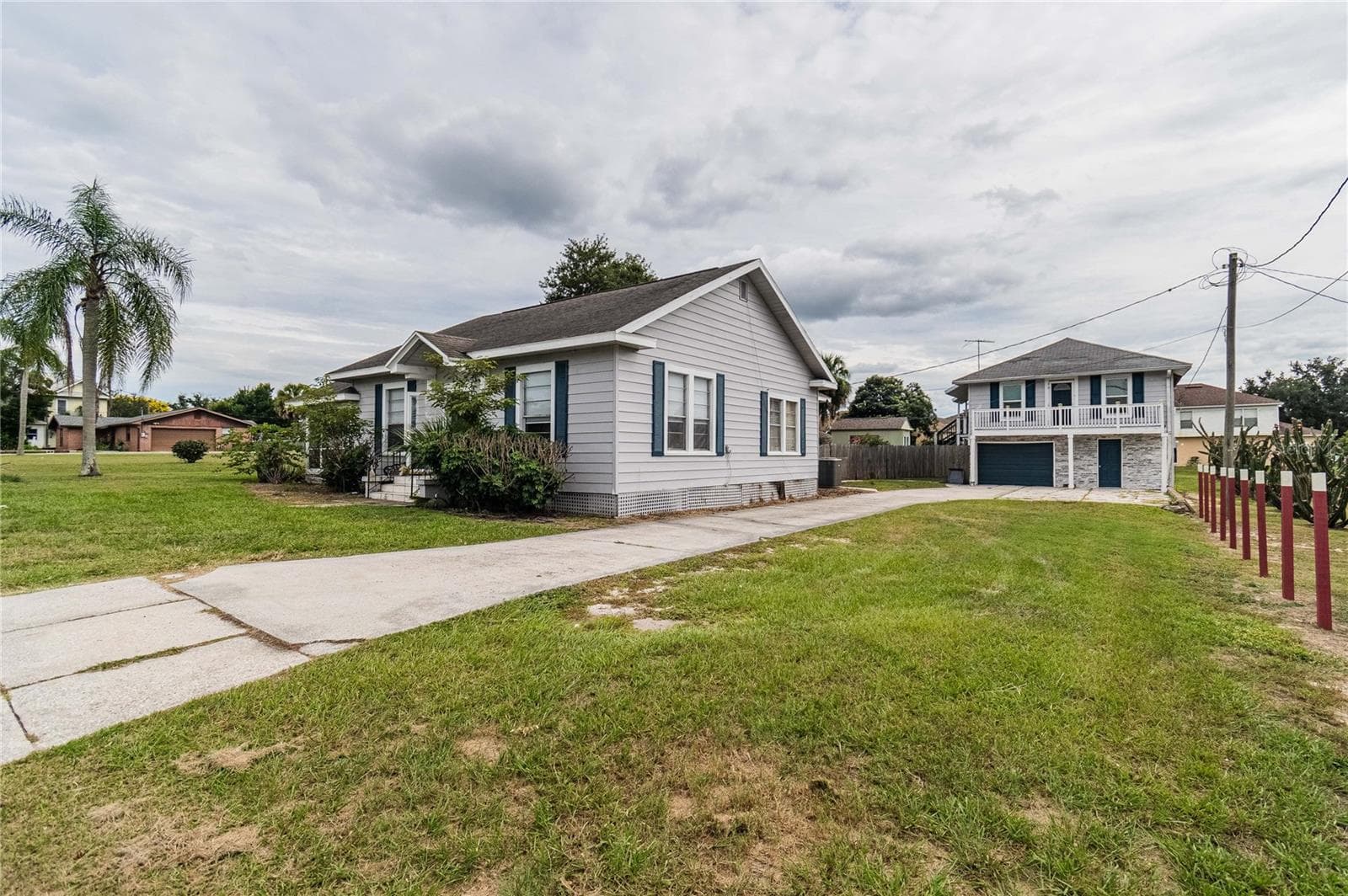 Detached garage with apartment on second floor - 3575 STATE ROAD 60 E, BARTOW