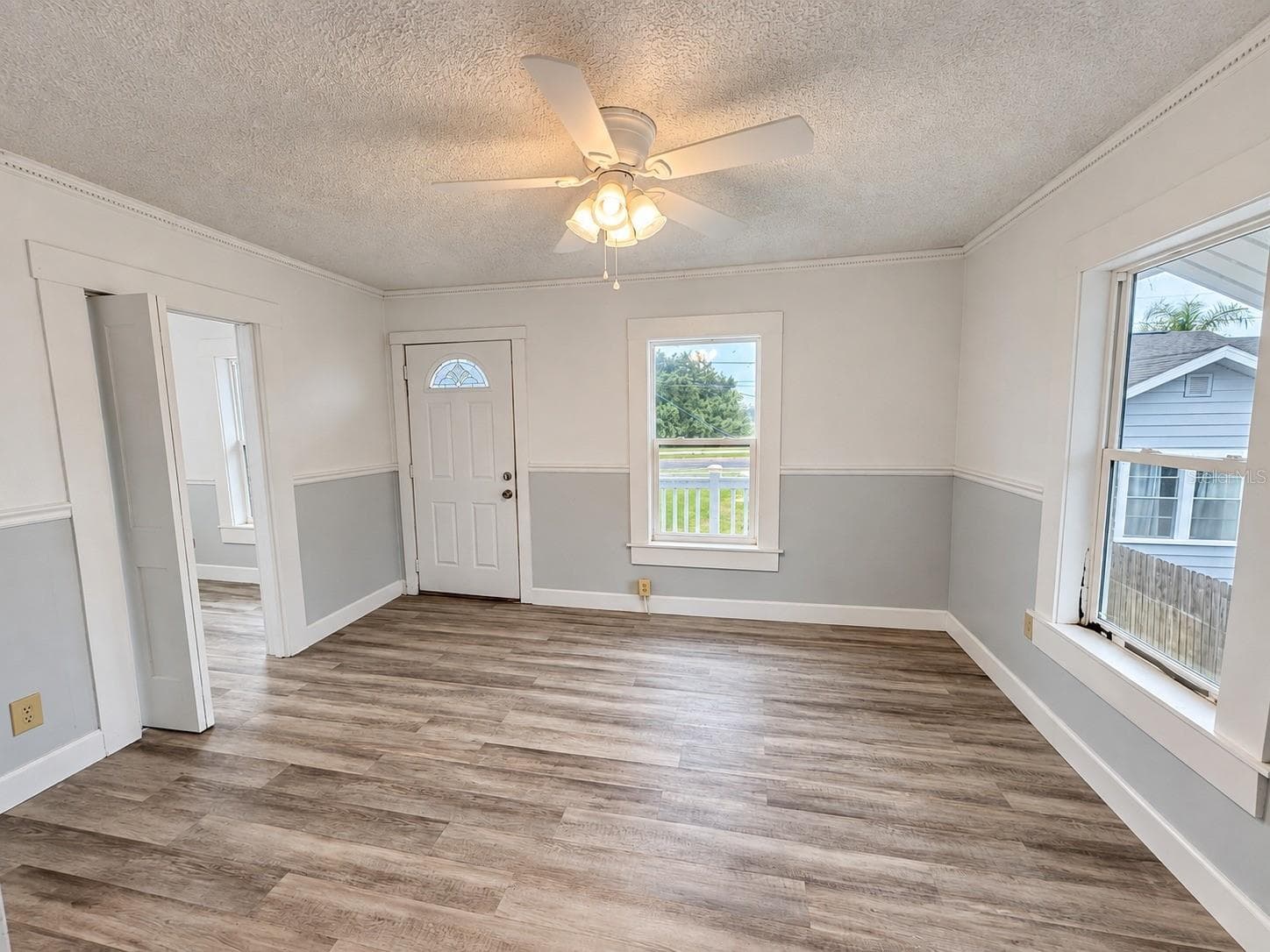 Living room - 3575 STATE ROAD 60 E, BARTOW