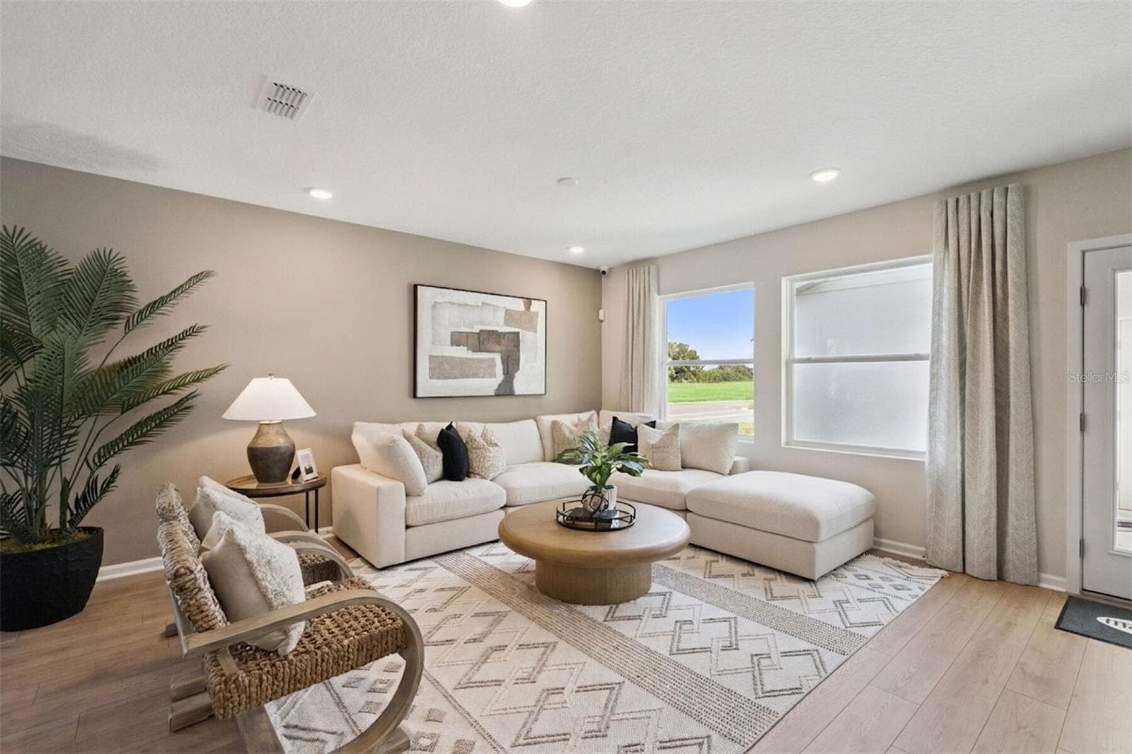 Lakeside at Satilla Zara Model Great Room - 5030 ORINOCO LN, ST CLOUD