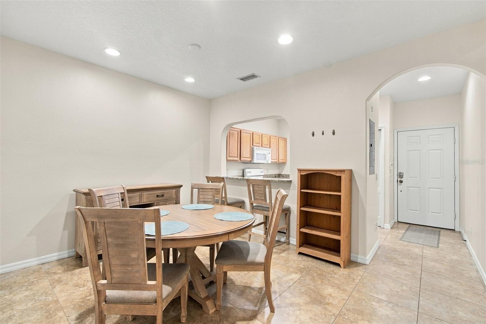 Townhouse at 226 CAPE HARBOUR LOOP #104, BRADENTON, photo 12 of 72