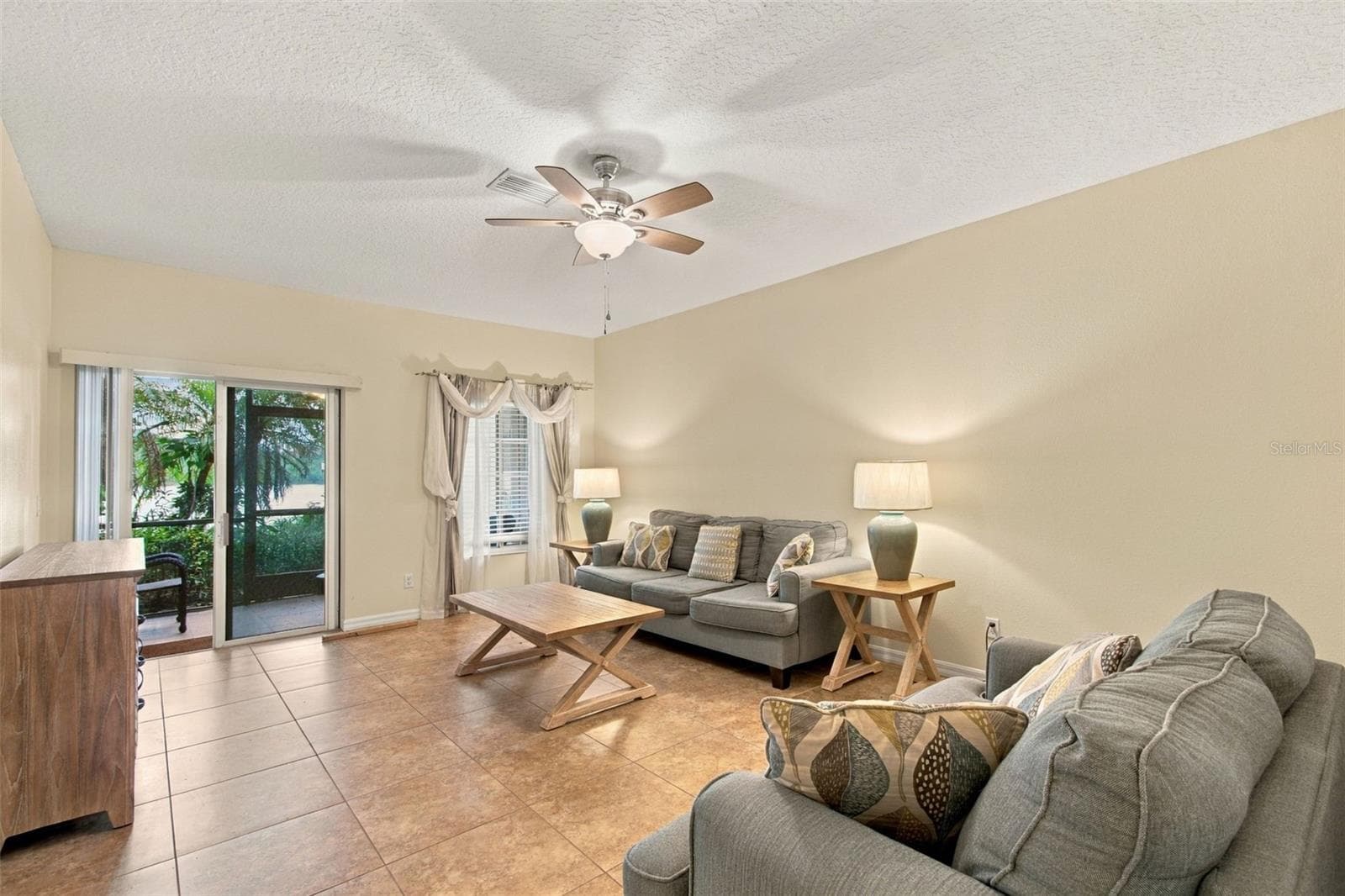Townhouse at 226 CAPE HARBOUR LOOP #104, BRADENTON, photo 14 of 72